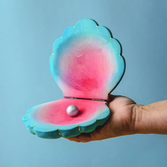 Bumbu Toys | Clam Shell with Pearl
