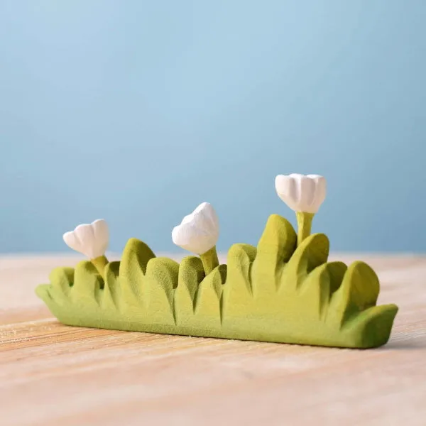 Bumbu Toys | Large Grass with White Flowers