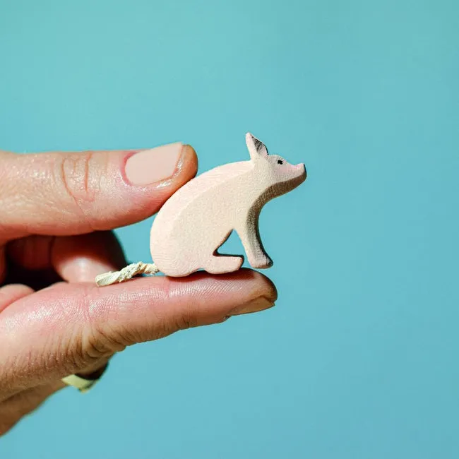 Bumbu Toys | Piglet Sitting