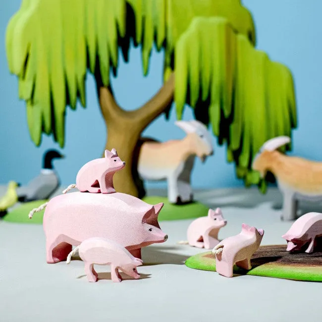 Bumbu Toys | Piglet Sitting