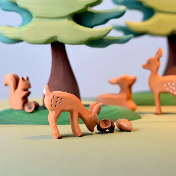 Bumbu Toys | Squirrel Sitting