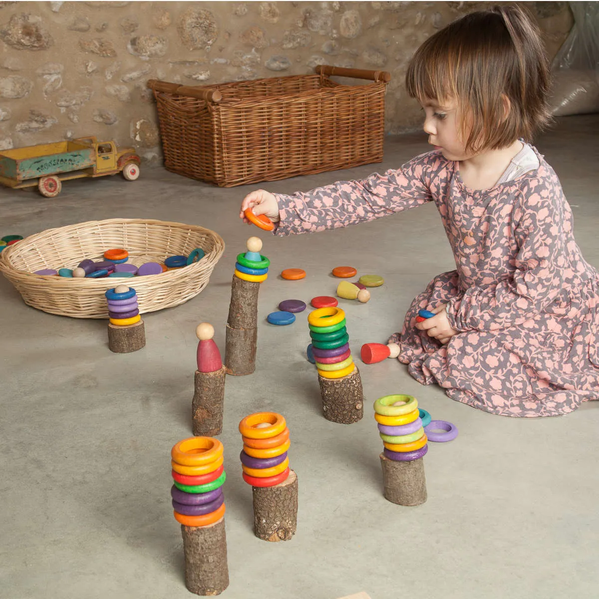 Grapat 36 Wooden Rings in 6 Complimentary Colors