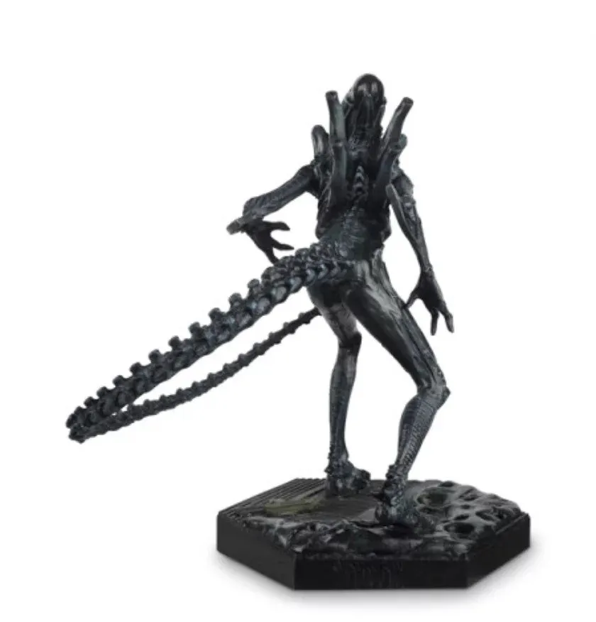 Hero Collector: Aliens Xenomorph Warrior Figure