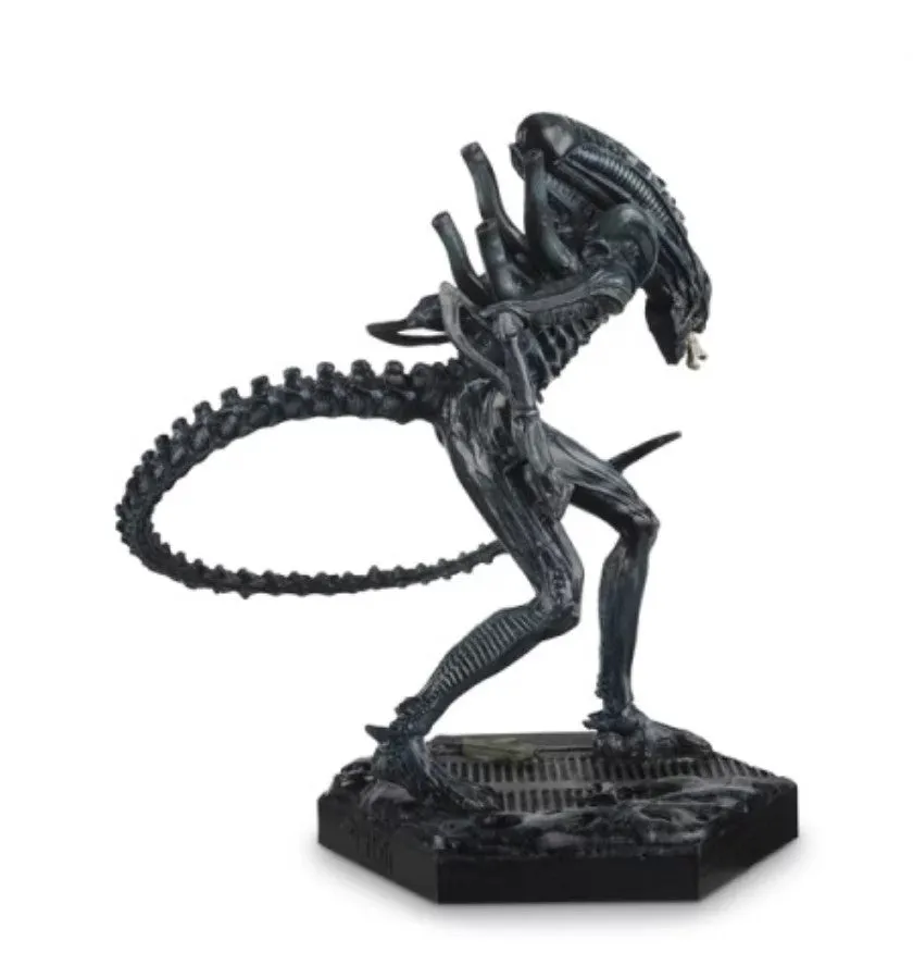 Hero Collector: Aliens Xenomorph Warrior Figure