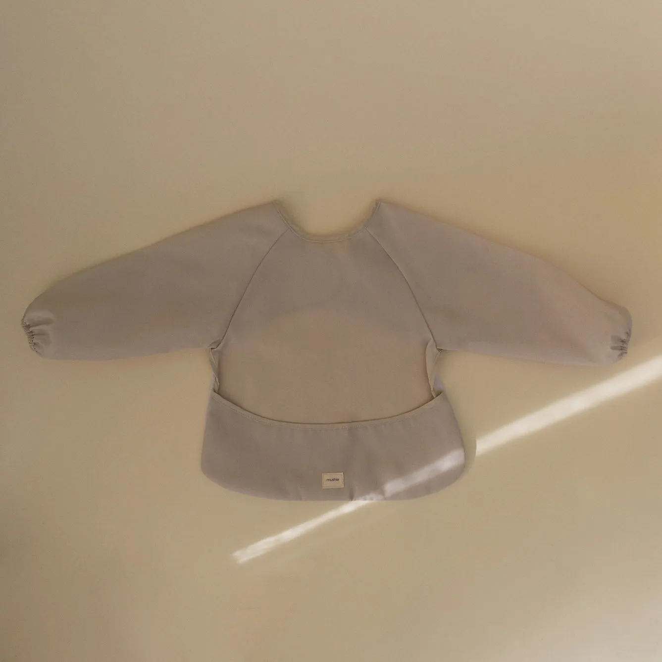Mushie Long Sleeve Bib | Fog