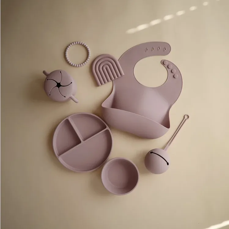 Mushie Silicone Baby Bib | Pale Mauve