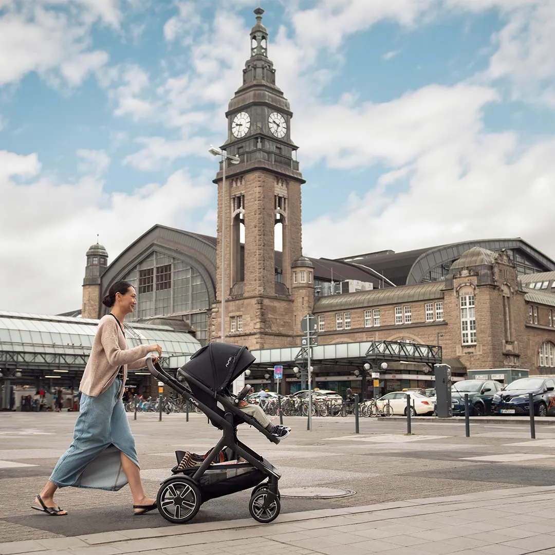 Nuna DEMI NEXT Pushchair  - Caviar