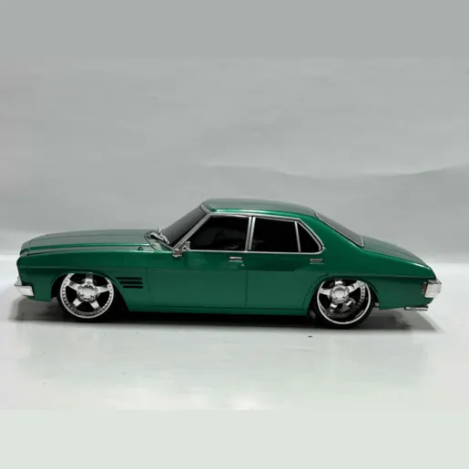 Turquoise Custom Holden HQ, SPECTRA RIDES, 1:24 Scale Plastic Model