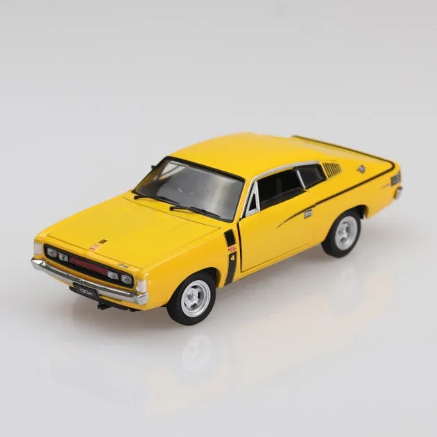 Yellow E49 Valiant Charge, 1:32 Scale Diecast Car